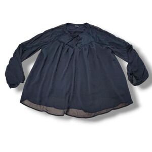 Torrid Top Size 2 2X Women's Plus Size Blouse Sheer Black Lace Embroidered Trim